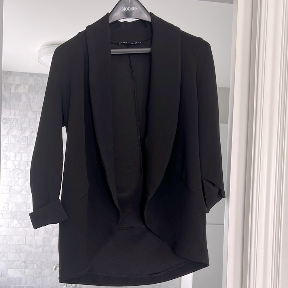Free with purchase - Black Blazer (similar to Wilfred Chevalier crepe blazer)